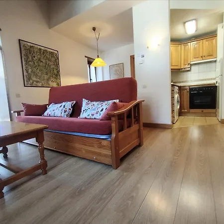 Check-in Casas Ibonet 32 *